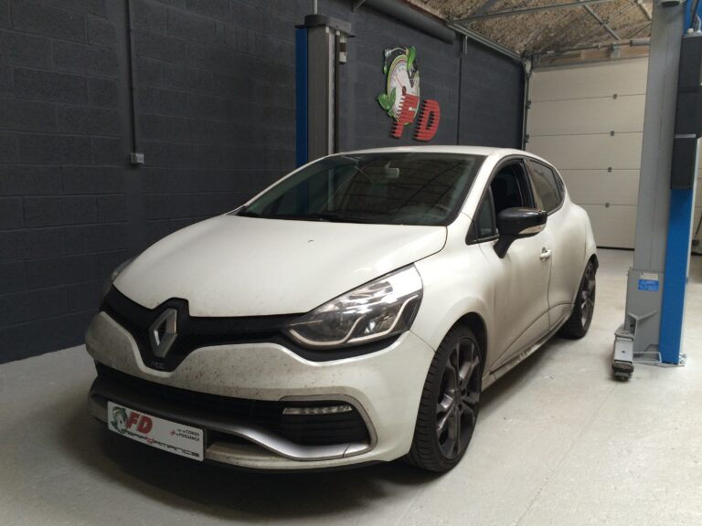 CLIO IV RS 1.6 200CV