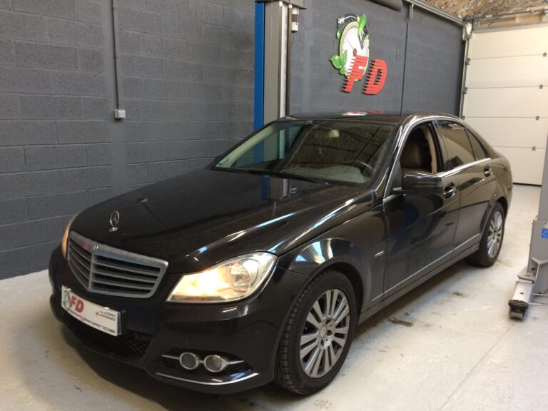 MERCEDES CLASS C 200CDI 136CV 2011