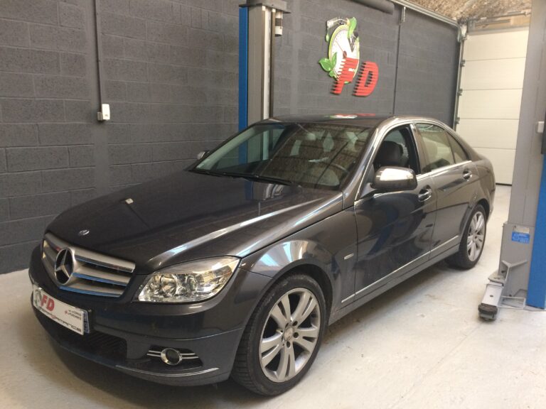 MERECDES CLASS C 200CDI 136CV 2007 REPROGRAMMATION PAR FD PERFORMANCE