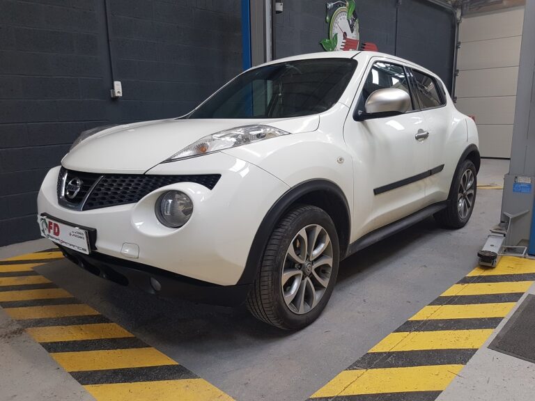 NISSAN JUKE 1.6